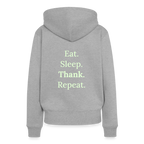Design-Hoodie „Eat. Sleep. Thank. Repeat.“ für Damen aus Bio-Baumwolle, Farbe: grau - Dankfabrik.