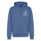 Design-Hoodie „Eat. Sleep. Thank. Repeat.“ für Herren aus Bio-Baumwolle, Farbe: blau - Dankfabrik.