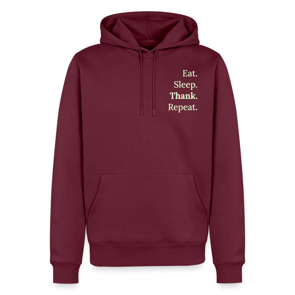 Design-Hoodie „Eat. Sleep. Thank. Repeat.“ für Herren aus Bio-Baumwolle, Farbe: burgunderrot - Dankfabrik.