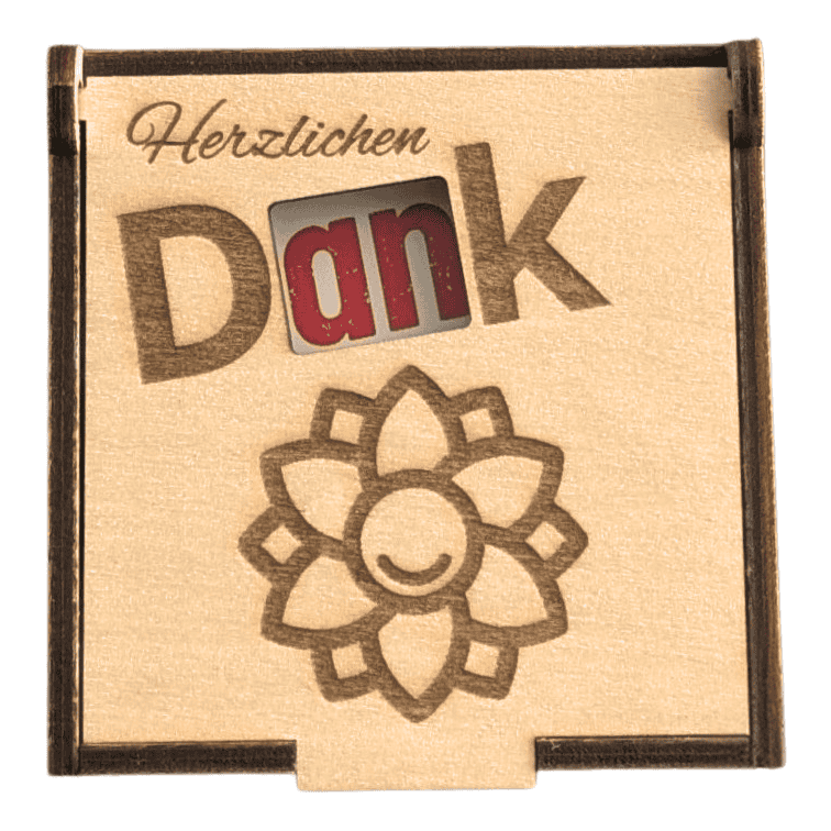Hochwertige Herzlichen Dank Hanuta Box aus Echtholz mit Gravur. Nachhaltige Aufbewahrung von Dankfabrik für mehr Wertschätzung.