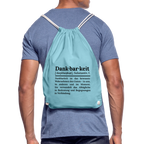 Getragener Design-Turnbeutel „Dankbarkeit“ in hellblau aus Bio-Baumwolle. Nachhaltiger Stoffbeutel als treuer Alltagsbegleiter.
